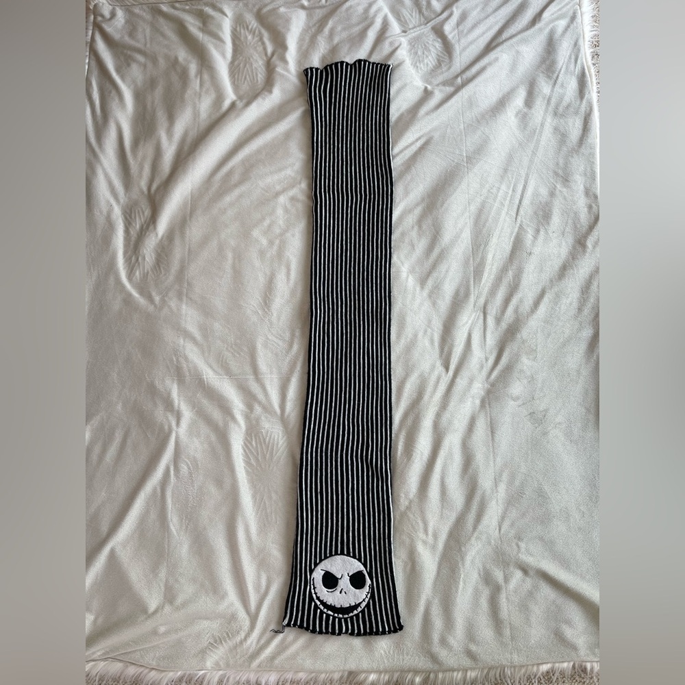 Nightmare Before Christmas Jack Skeleton Striped Scarf - Picture 4 of 5